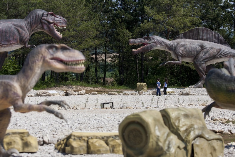 A rezi dinoszaurusz- és kalandpark - MTI fotó: Varga György